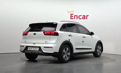 Kia Niro 2017, 95861 км, за 13000000 KRW