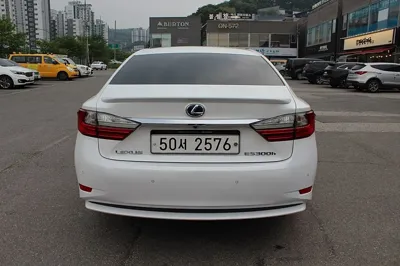 Lexus ES 2017, 66000 км, за 25900000 KRW - фото 5