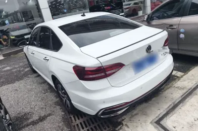 Volkswagen Lavida 2023, 84300 км, за 81963.12 CNY