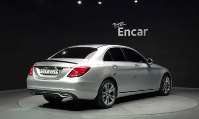 Mercedes-Benz C-Class 2018, 72677 км, за 17900000 KRW