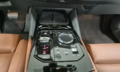 BMW 5-Series 2025, 4100 км, за 66000000 KRW - фото 9