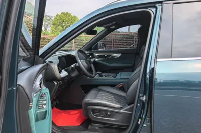 GAC Trumpchi GS8 2022, 74400 км, за 130473.42 CNY - фото 36