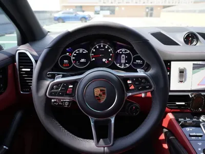 Porsche Cayenne 2022, 32000 км, за 110000000 KRW - фото 8