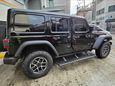 Jeep Wrangler 2025, 2823 км, за 74000000 KRW
