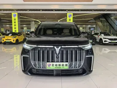Voyah Dreamer 2023, 60000 км, за 168800 CNY