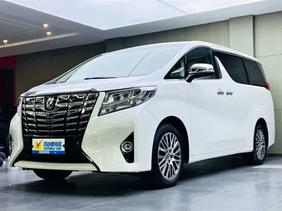 Toyota Alphard · 2017 год