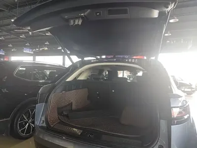 Land Rover Velar 2023, 61900 км, за 222500 CNY - фото 19