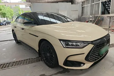 BYD Han 2022, 68800 км, за 93009.82 CNY