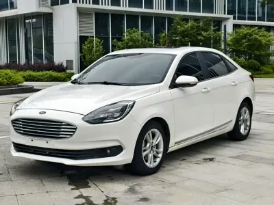 Ford Escort · 2020 год
