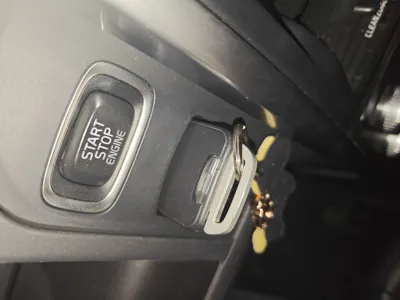Volvo XC60 2017, 102600 км, за 65838.33 CNY - фото 9