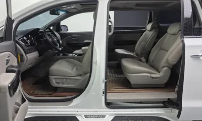 Kia Canival 2016, 146464 км, за 10800000 KRW - фото 17
