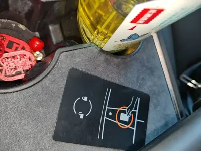 Tesla Model 3 2021, 91500 км, за 109900 CNY - фото 9