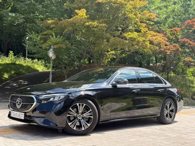 Mercedes-Benz E-Class · 2025 год