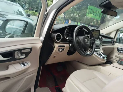 Mercedes-Benz V-Class 2017, 159000 км, за 136671.69 CNY - фото 15