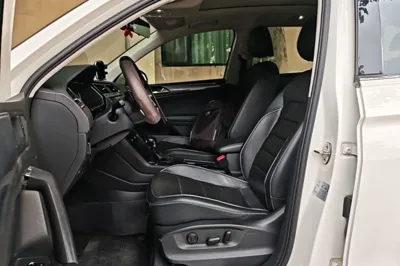 Volkswagen Tiguan L 2019, 108900 км, за 98312.23 CNY - фото 22