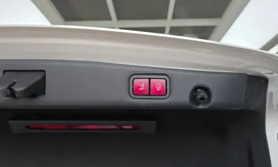 Mercedes-Benz E-Class 2021, 68724 км, за 30800000 KRW - фото 30