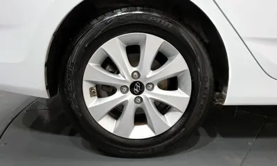Hyundai Accent 2017, 99048 км, за 6400000 KRW - фото 5