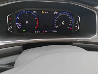 Volkswagen T-Roc 2023, 29800 км, за 94300 CNY - фото 19