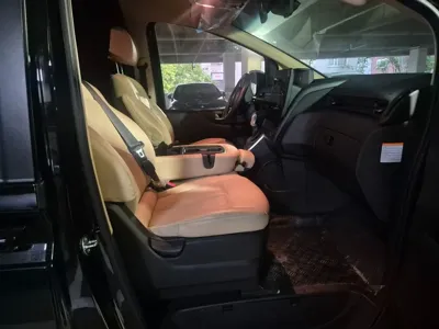 Hyundai Staria 2025, 28500 км, за 29500000 KRW - фото 8