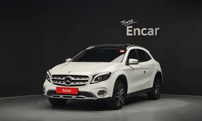 Mercedes-Benz GLA-Class · 2018 год