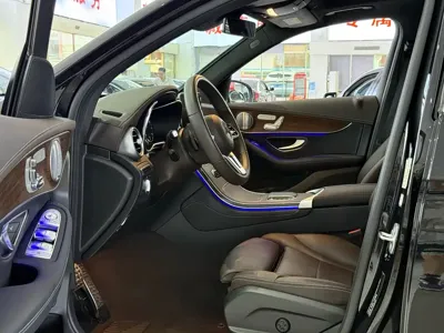 Mercedes-Benz GLC 2021, 50000 км, за 208000 CNY