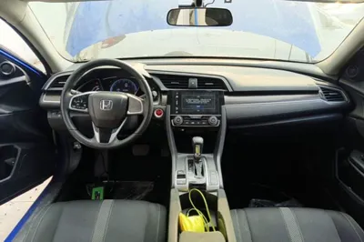 Honda Civic 2019, 63500 км, за 66980.39 CNY - фото 18