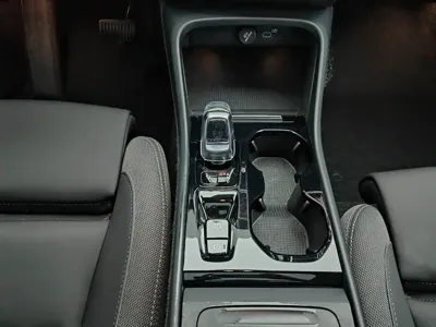 Volvo XC40 2023, 108400 км, за 85900 CNY - фото 13
