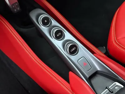 Ferrari F8 2022, 4000 км, за 2788000 CNY - фото 20