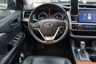 Toyota Highlander 2018, 82500 км, за 121907.31 CNY - фото 10
