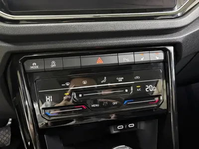 Volkswagen T-Roc 2022, 32000 км, за 117800 CNY - фото 17