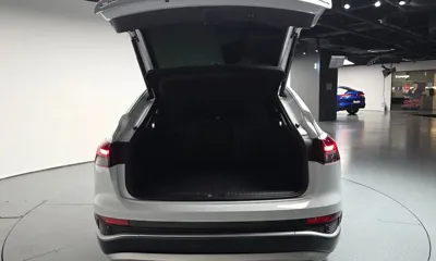 Audi Q4 e-tron 2023, 21838 км, за 44500000 KRW - фото 20