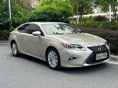 Lexus ES 2017, 120000 км, за 95800 CNY