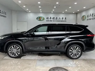 Toyota Highlander 2024, 33000 км, за 198800 CNY - фото 4