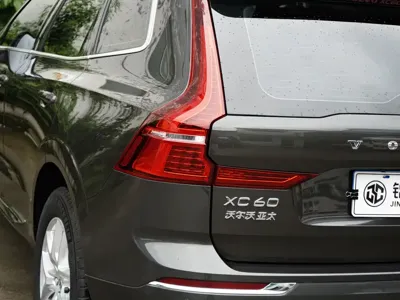 Volvo XC60 2021, 55000 км, за 139800 CNY - фото 21