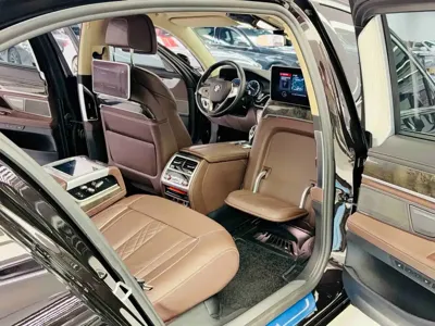BMW 7 Series 2018, 80000 км, за 208800 CNY - фото 18