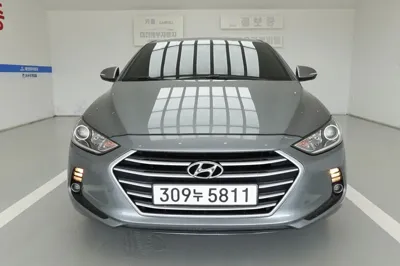 Hyundai Avante · 2017 год