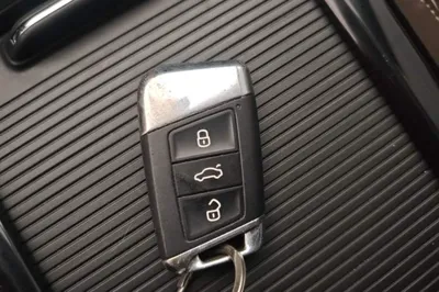 Volkswagen Passat 2019, 102899 км, за 77184.14 CNY - фото 23
