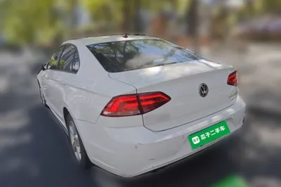 Volkswagen Lamando 2017, 89500 км, за 55410.25 CNY