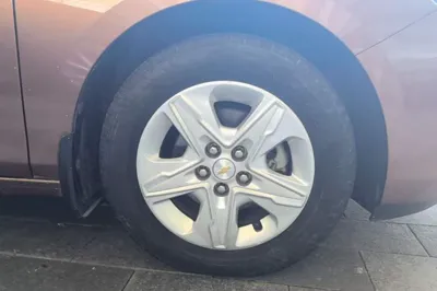 Chevrolet Cavalier 2016, 80300 км, за 36854.14 CNY - фото 11