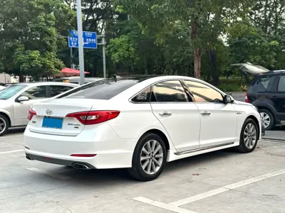 Hyundai Sonata 2015, 99000 км, за 33800 CNY