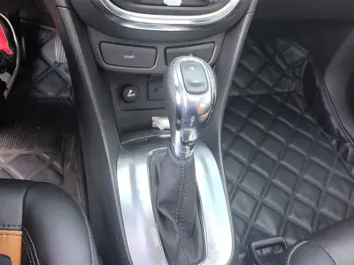 Buick Encore 2015, 64100 км, за 28700 CNY - фото 16