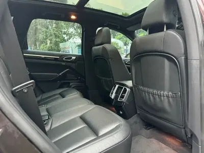 Porsche Cayenne 2015, 90000 км, за 135200 CNY - фото 10