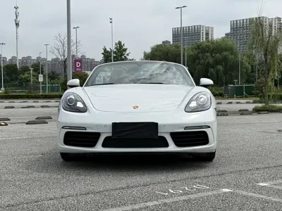 Porsche 718 2022, 15600 км, за 438000 CNY