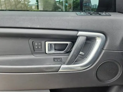 Land Rover Discovery Sport 2016, 93999 км, за 9600000 KRW - фото 12