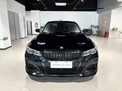 BMW 3 Series 2021, 105000 км, за 122000 CNY