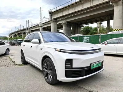 Li Auto Li L7 2023, 47000 км, за 179800 CNY