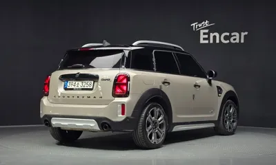 MINI Countryman 2022, 61764 км, за 27200000 KRW