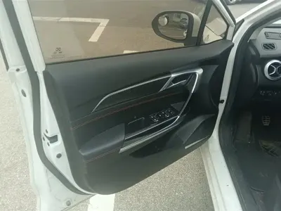 BAIC Senova D50 2019, 91800 км, за 15000 CNY - фото 7
