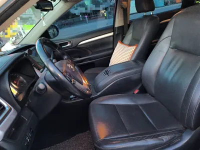 Toyota Highlander 2017, 110399 км, за 106673.73 CNY - фото 16