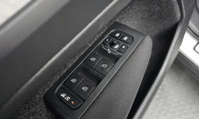 Volvo XC40 2023, 46011 км, за 34200000 KRW - фото 37